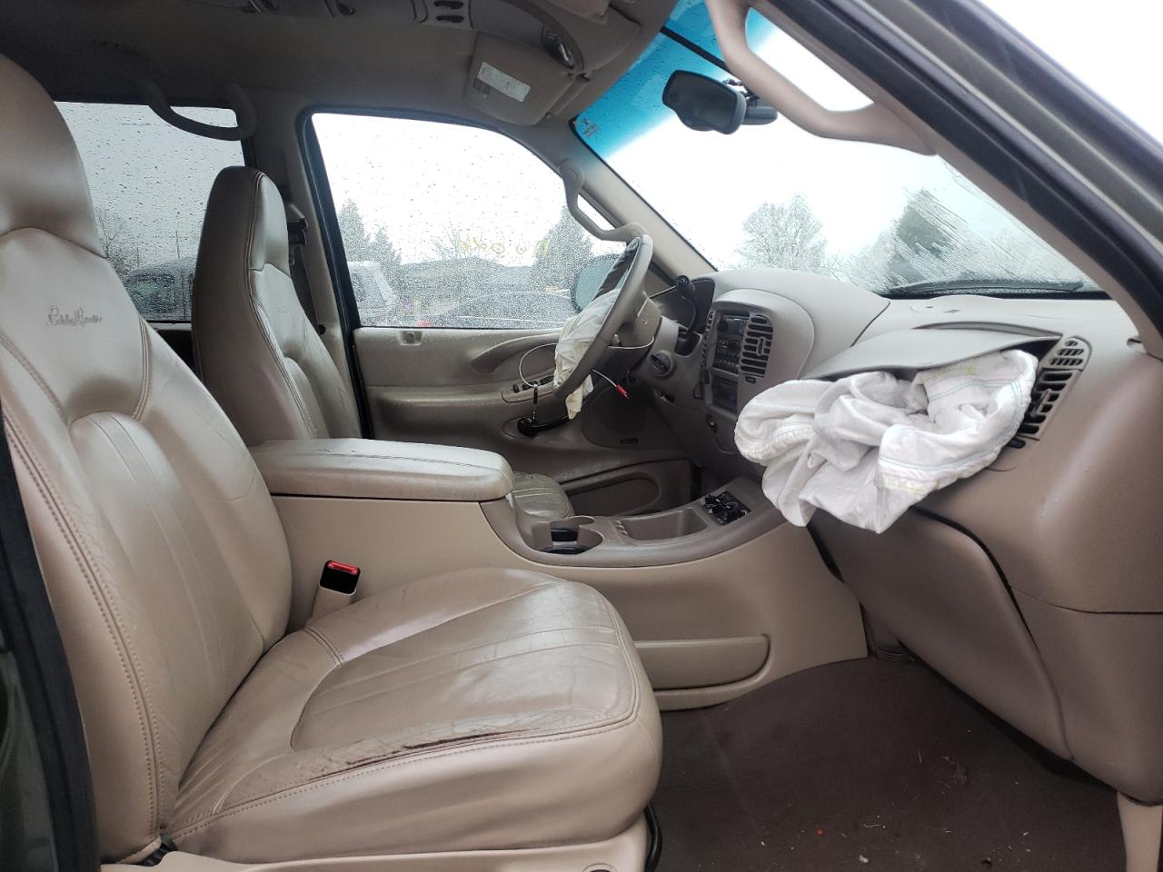Photo 5 from auction – 2000 FORD EXPEDITION with VIN 1FMPU18L3YLB86484