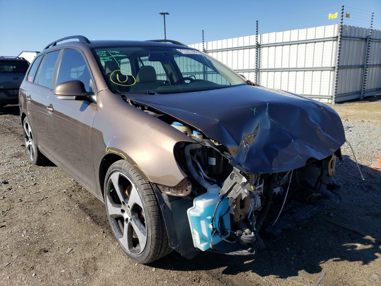 VOLKSWAGEN JETTA TDI 2014 with VIN 3VWML7AJ5EM616657 - Photo from auction
