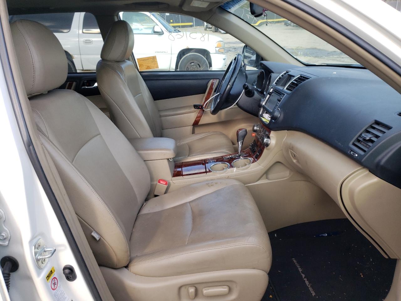 Photo 5 from auction – 2013 TOYOTA HIGHLANDER with VIN 5TDDK3EH3DS233224