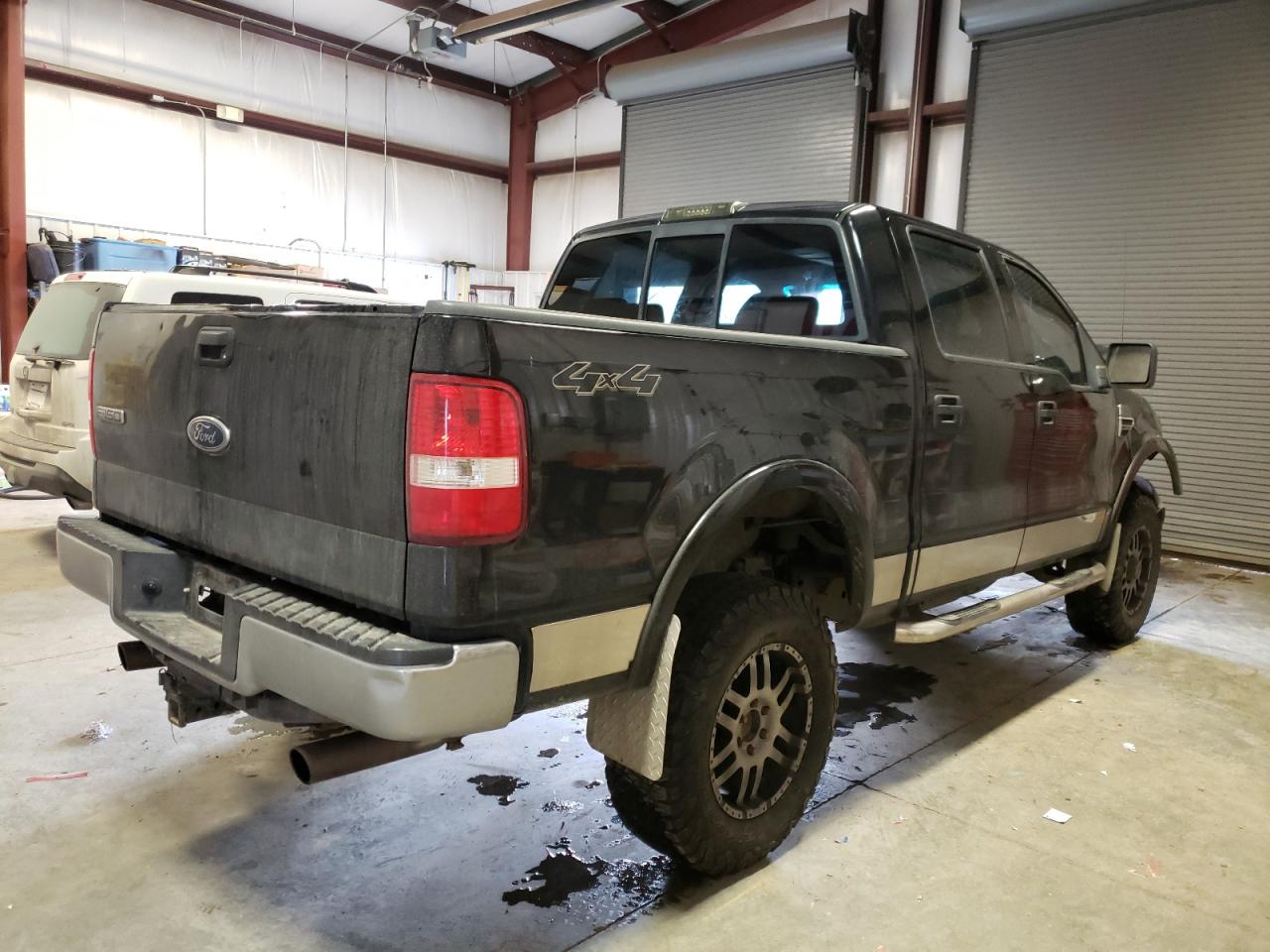 Photo 4 from auction – 2004 FORD F150 SUPER with VIN 1FTPW14564FA40093