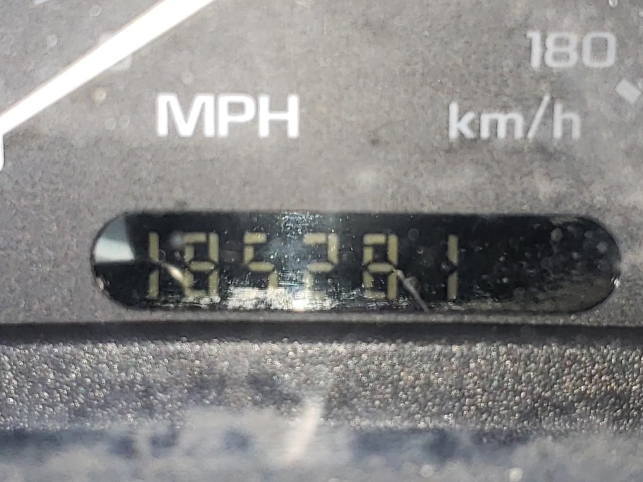 Photo 8 from auction – 2000 CHEVROLET CAVALIER with VIN 1G1JC5246Y7150974