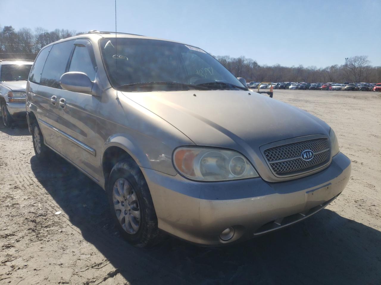 KIA SEDONA EX 2005 with VIN KNDUP132256686708 - Photo from auction