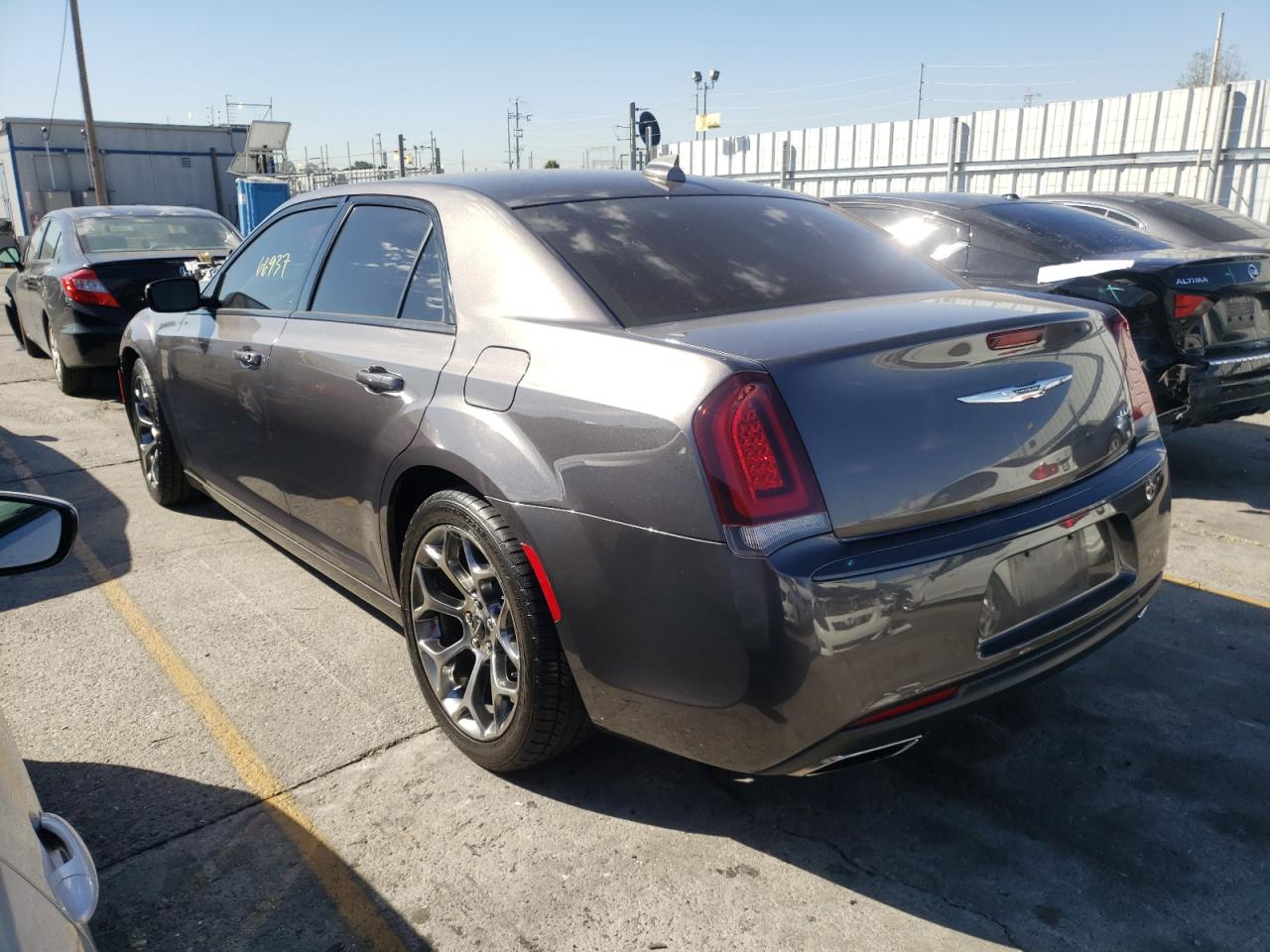Photo 3 from auction – 2018 CHRYSLER 300 S with VIN 2C3CCABG8JH313965