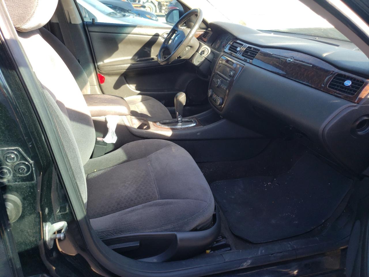 Photo 5 from auction – 2014 CHEVROLET IMPALA LIM with VIN 2G1WB5E31E1145511