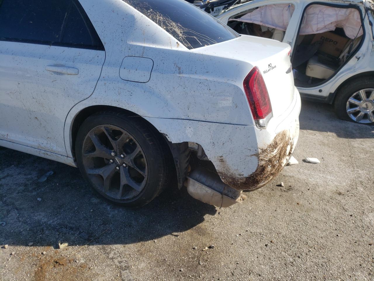 Photo 9 from auction – 2020 CHRYSLER 300 S with VIN 2C3CCABG1LH181554