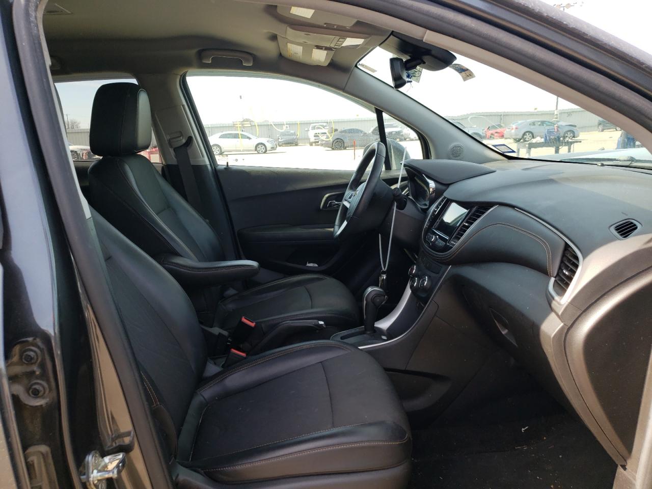 Photo 5 from auction – 2018 CHEVROLET TRAX 1LT with VIN KL7CJLSB8JB577789
