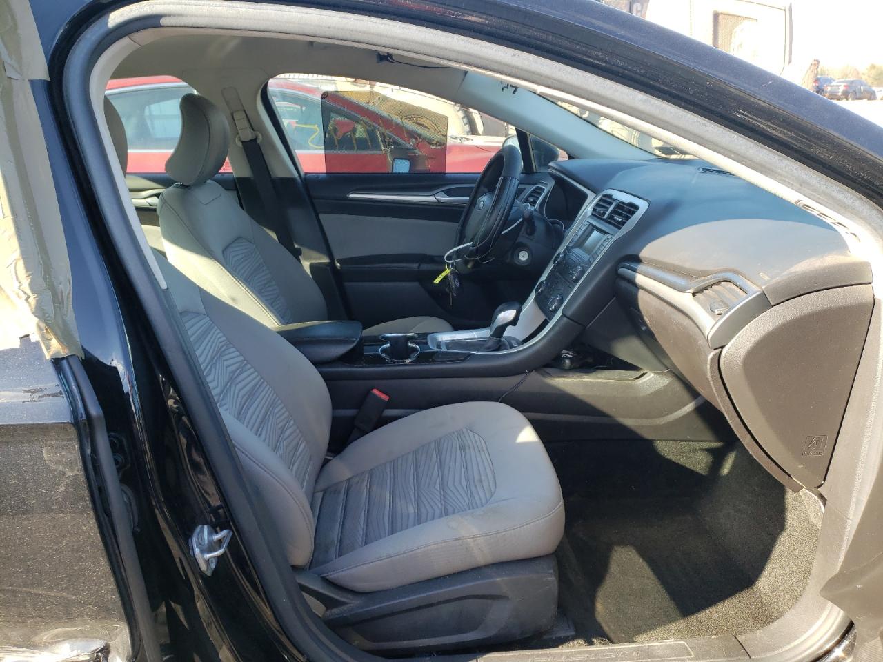 Photo 5 from auction – 2016 FORD FUSION with VIN 3FA6P0G78GR336696