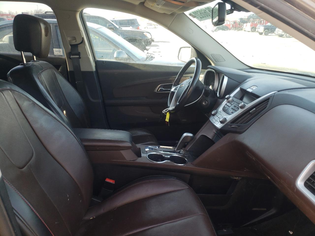 Фото 5 с аукциона – 2011 CHEVROLET EQUINOX LT с VIN 2CNALPEC6B6420181