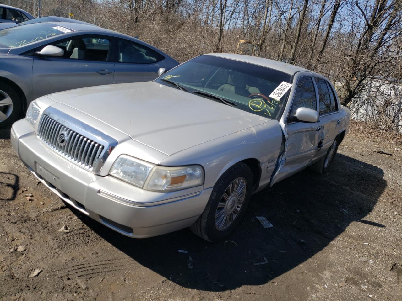 Photo 9 from auction – 2009 MERCURY GRAND MARQ with VIN 2MEHM75V89X608205