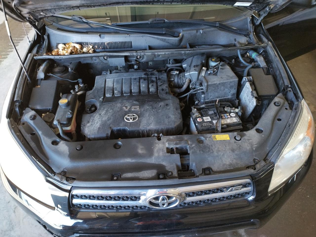 Photo 7 from auction – 2008 TOYOTA RAV4 LIMIT with VIN JTMZK31V385018911
