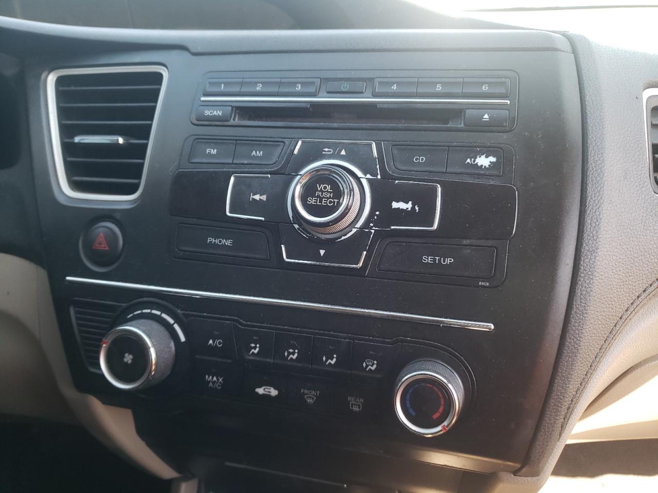 Photo 9 from auction – 2015 HONDA CIVIC LX with VIN 19XFB2F50FE284734