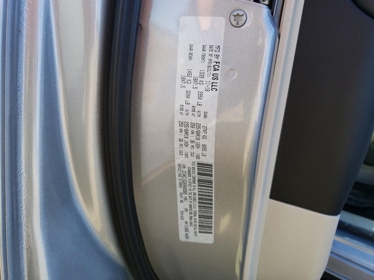 Photo 10 from auction – 2019 CHRYSLER PACIFICA L with VIN 2C4RC1GG2KR603905