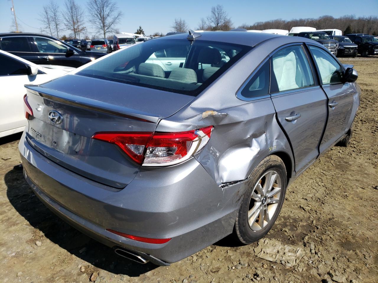 Photo 4 from auction – 2015 HYUNDAI SONATA SE with VIN 5NPE24AF0FH147294