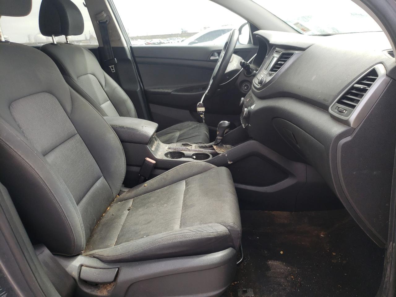 Photo 5 from auction – 2017 HYUNDAI TUCSON LIM with VIN KM8J33A46HU397938