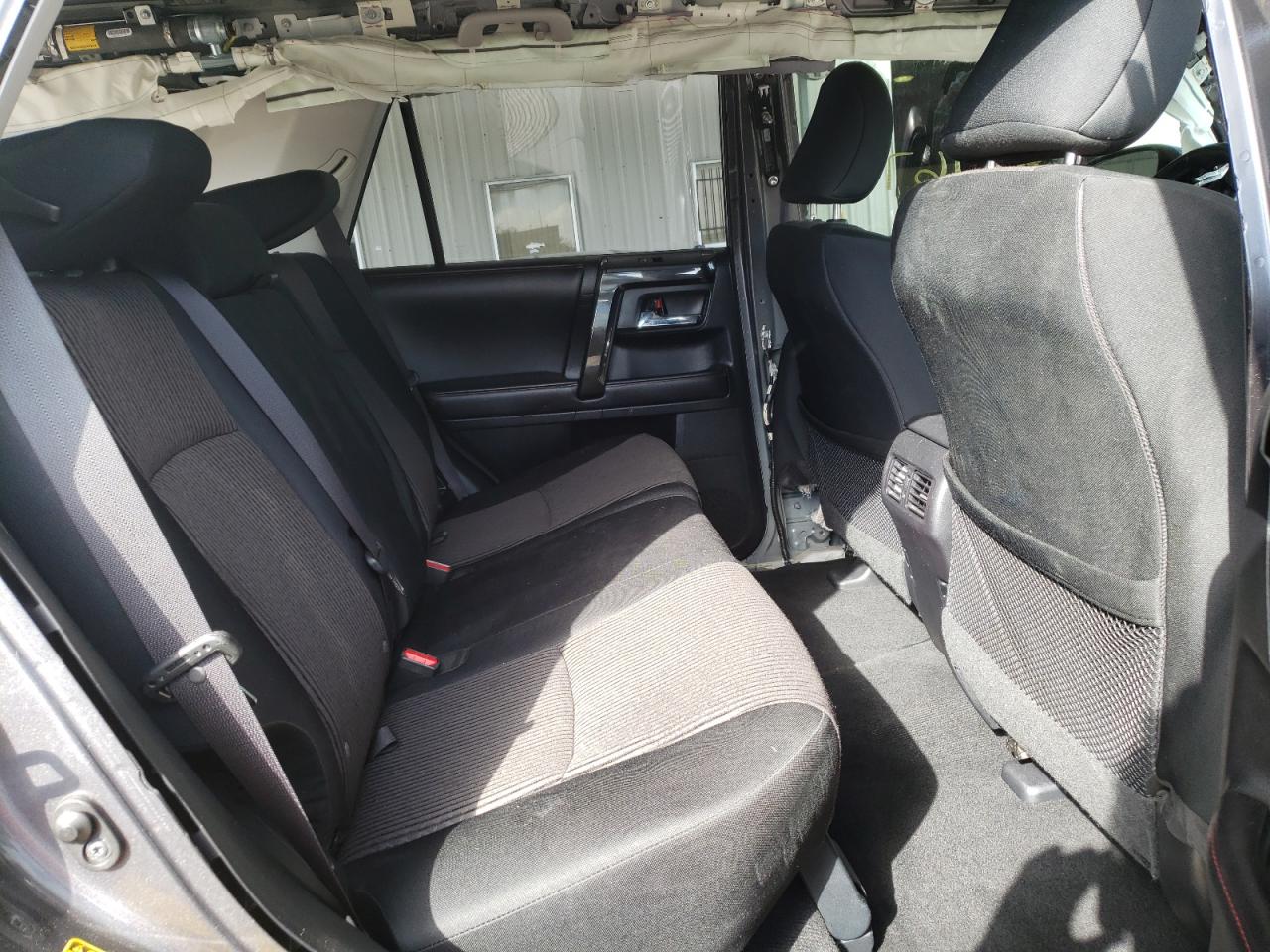 Photo 6 from auction – 2016 TOYOTA 4RUNNER SR with VIN JTEBU5JR4G5313570