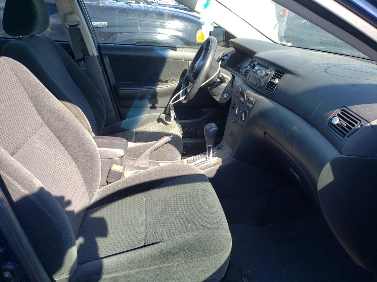 Photo 5 from auction – 2008 TOYOTA COROLLA CE with VIN 1NXBR32EX8Z968986