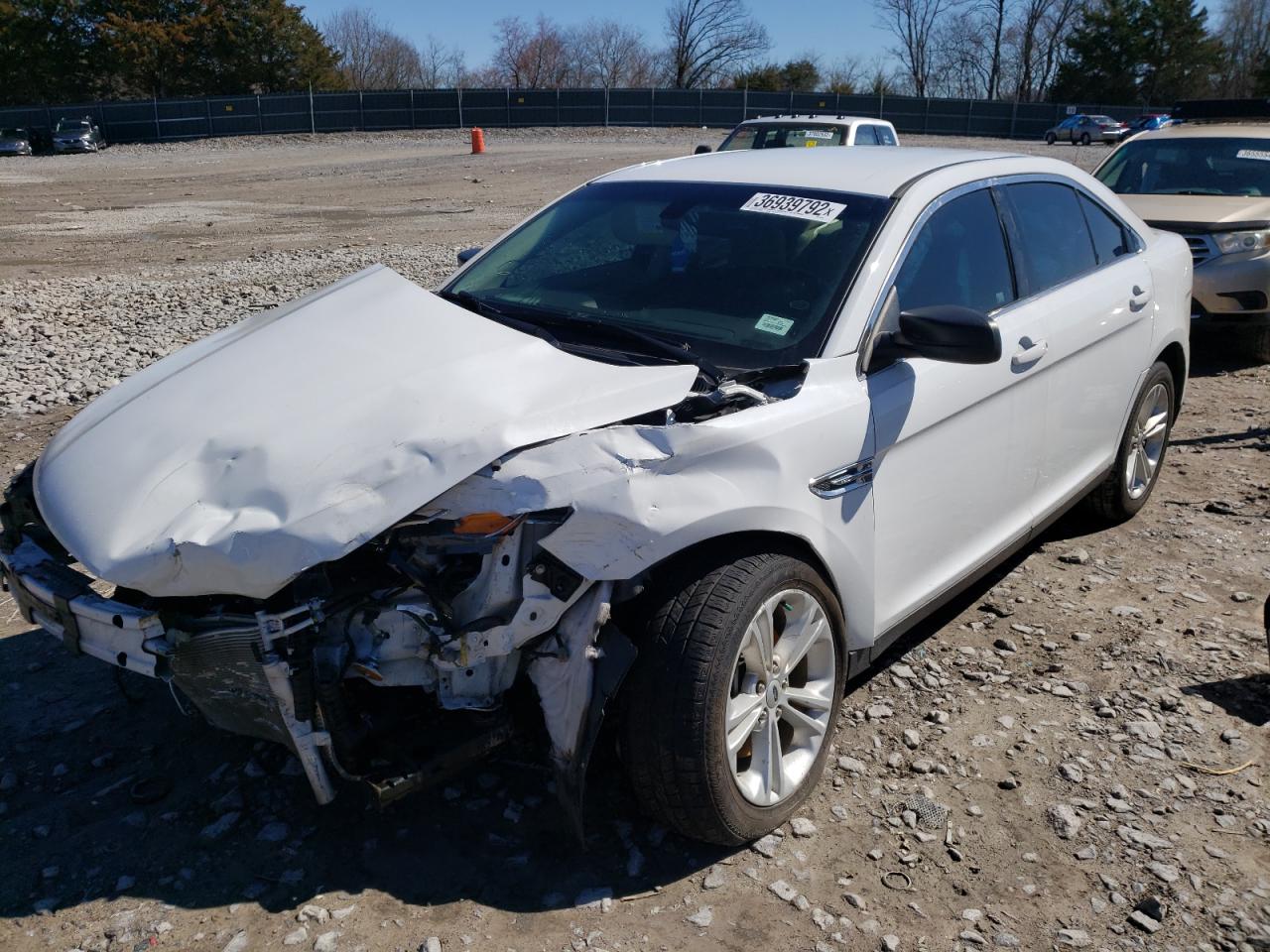 Photo 2 from auction – 2019 FORD TAURUS SE with VIN 1FAHP2D82KG105584