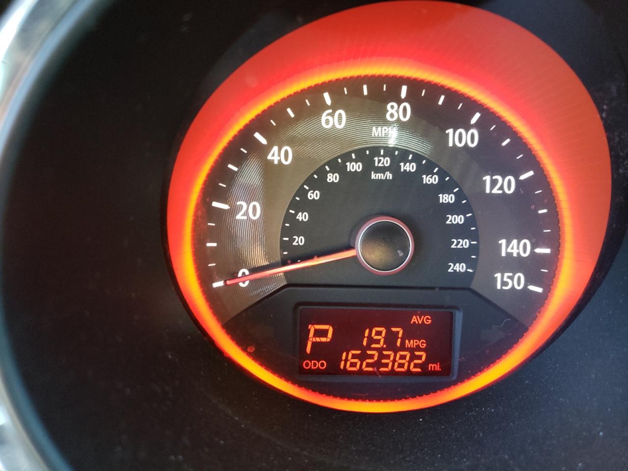 Photo 8 from auction – 2012 KIA SORENTO SX with VIN 5XYKWDA28CG193379