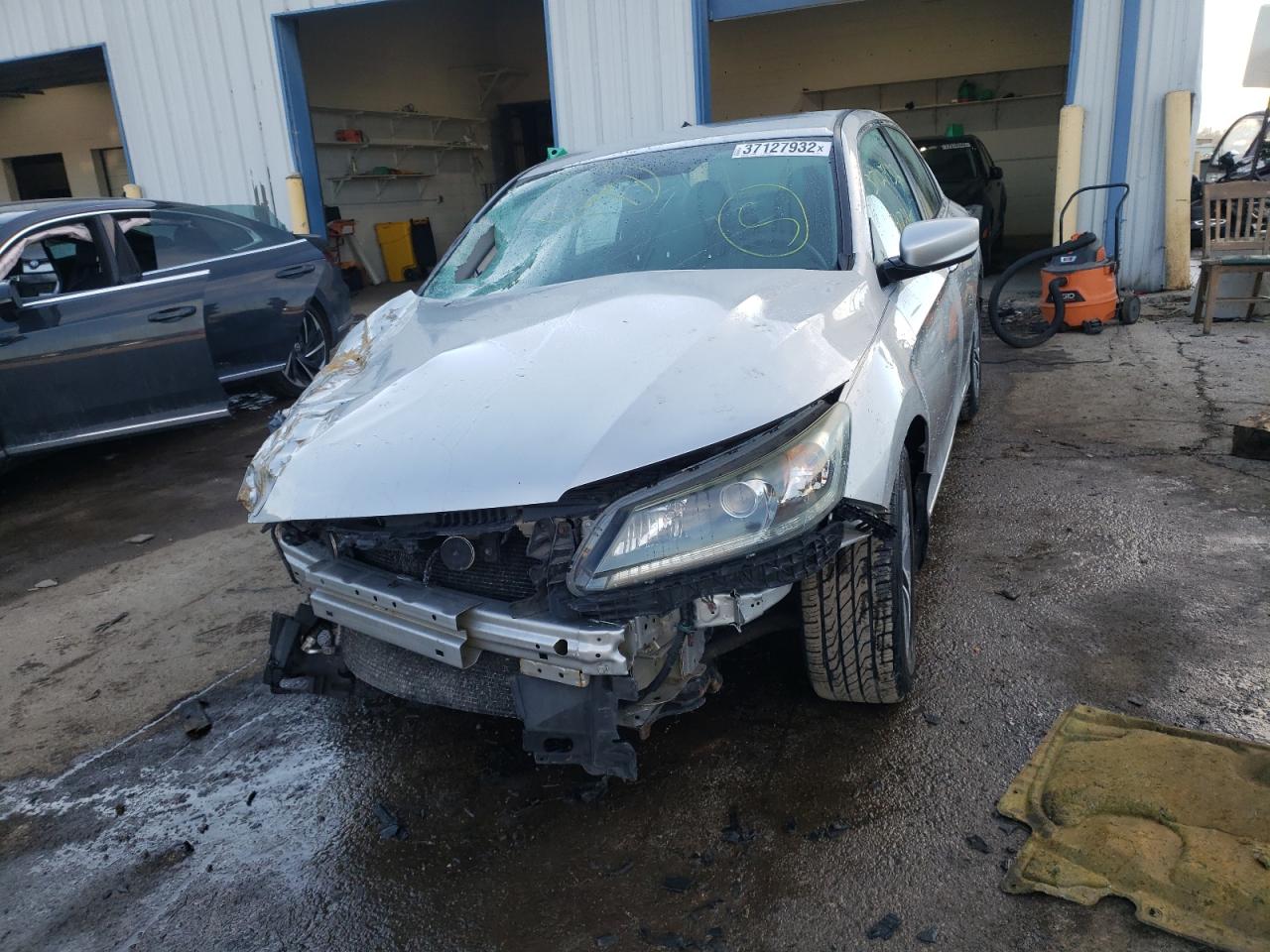 Photo 2 from auction – 2014 HONDA ACCORD LX with VIN 1HGCR2F39EA134914