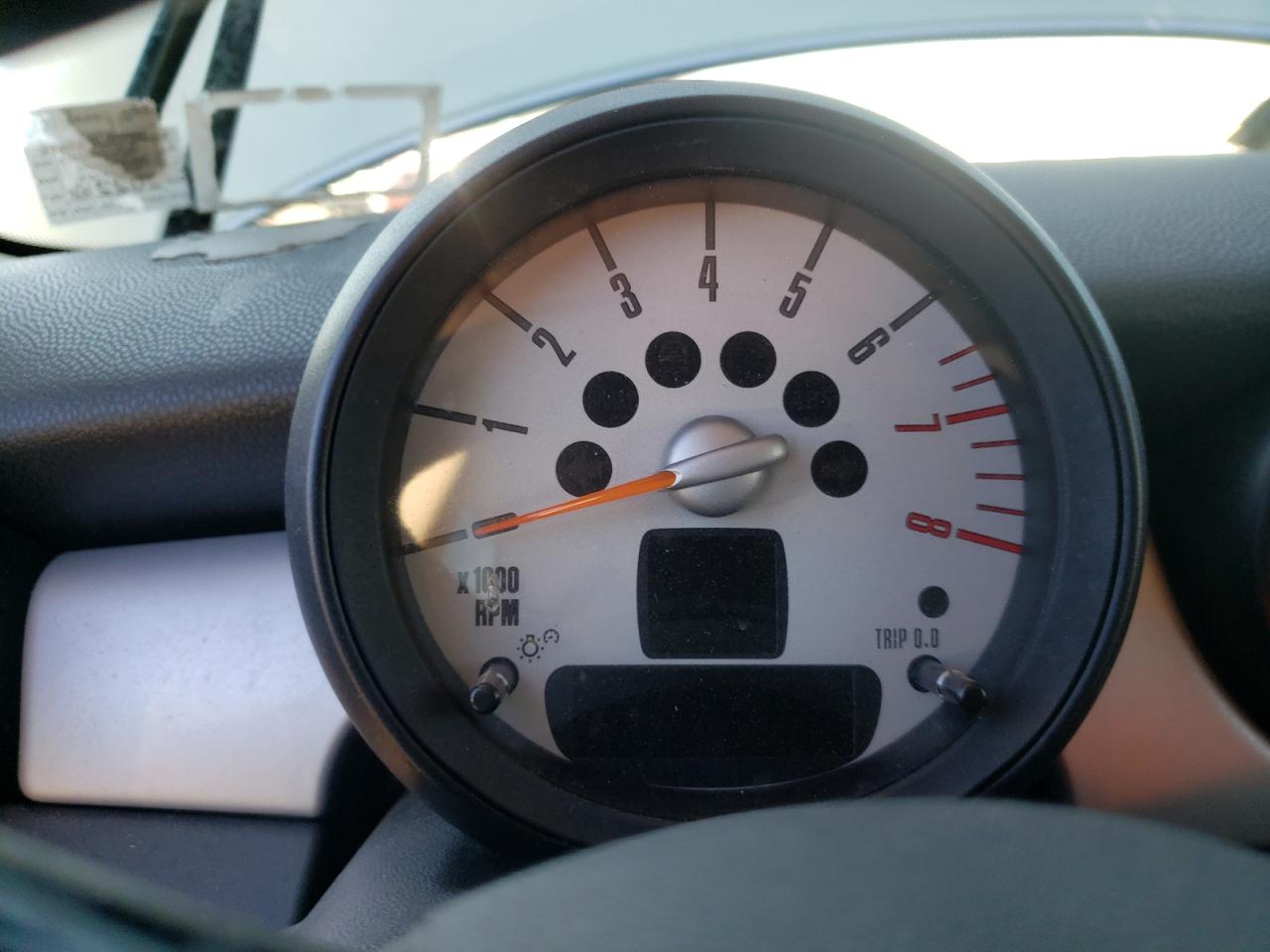 Photo 8 from auction – 2011 MINI COOPER with VIN WMWSU3C54BTX96207