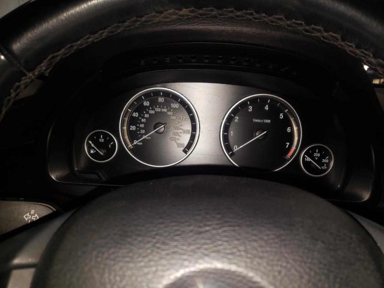 Photo 8 from auction – 2015 BMW X5 XDRIVE3 with VIN 5UXKR0C55F0K57166