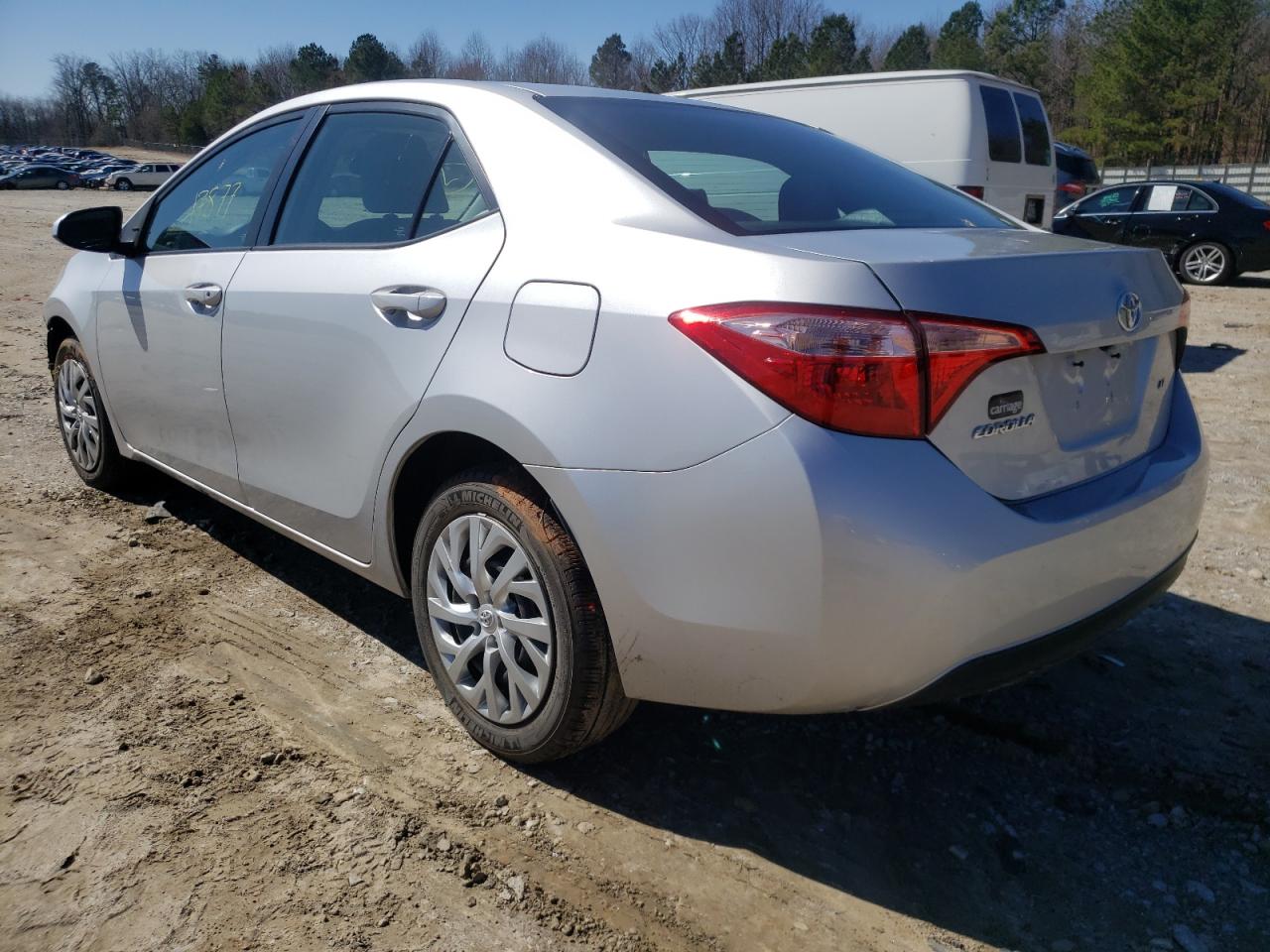 Photo 3 from auction – 2017 TOYOTA COROLLA L with VIN 5YFBURHE7HP725856