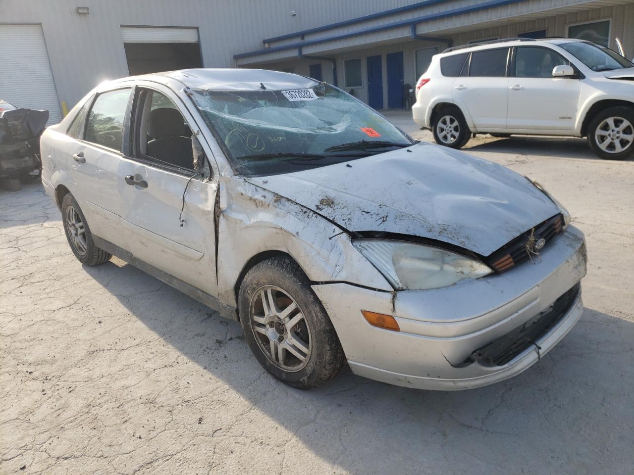 Photo 9 from auction – 2001 FORD FOCUS LX with VIN 1FAFP33P71W306259