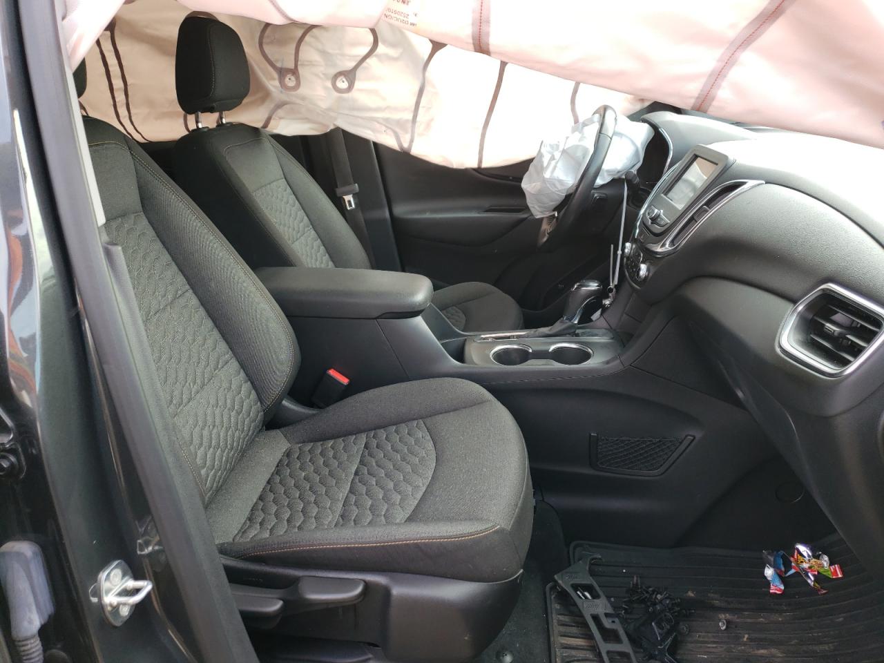 Photo 5 from auction – 2019 CHEVROLET EQUINOX LT with VIN 3GNAXKEV2KS503239