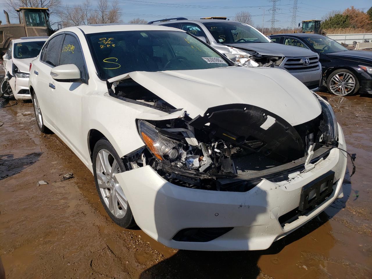 NISSAN ALTIMA 3.5 2017 with VIN 1N4BL3APXHC166586 - Photo from auction