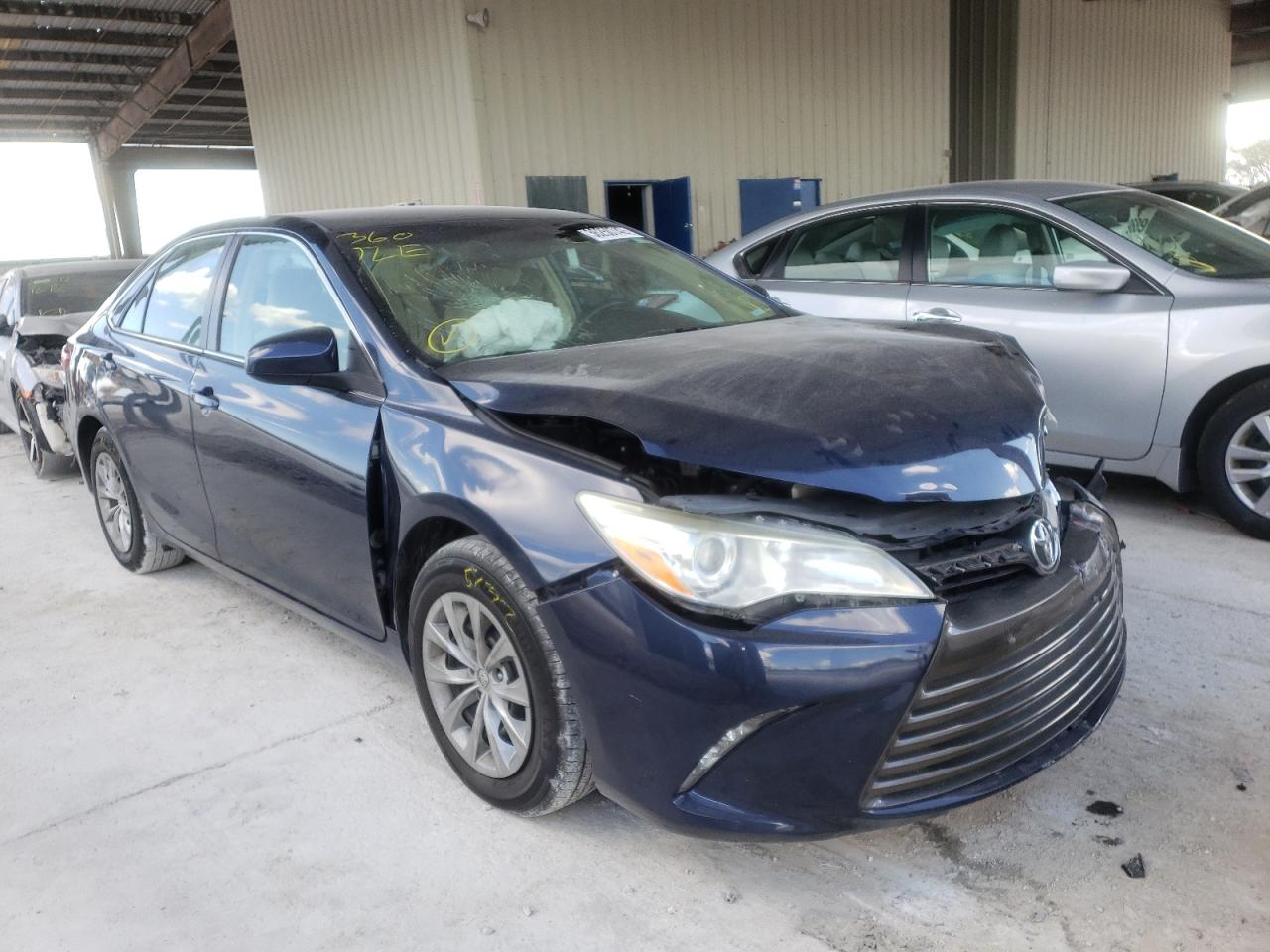 TOYOTA CAMRY LE 2015 with VIN 4T4BF1FK5FR500924 - Photo from auction
