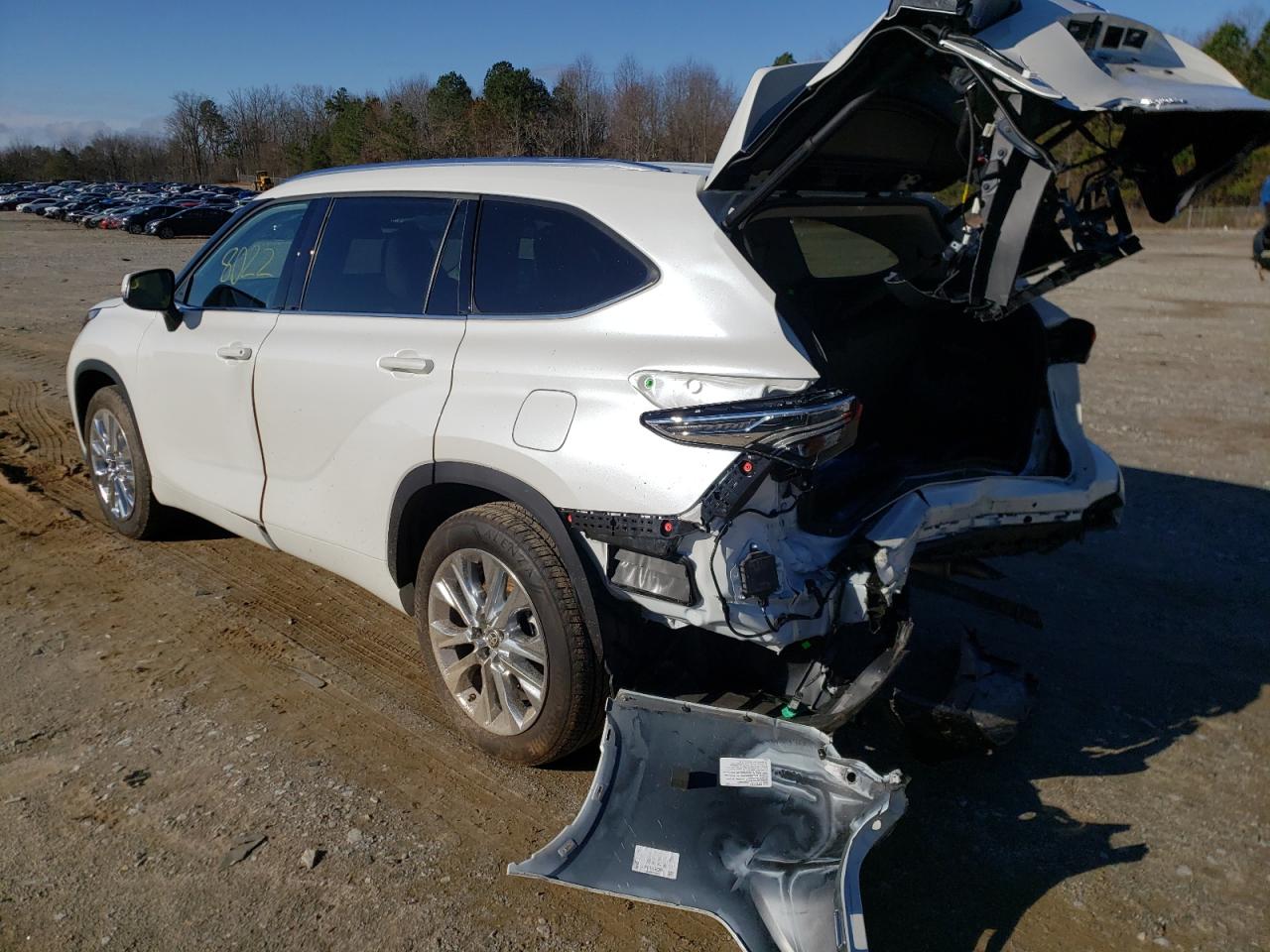 Photo 3 from auction – 2021 TOYOTA HIGHLANDER with VIN 5TDYZRAH6MS069070