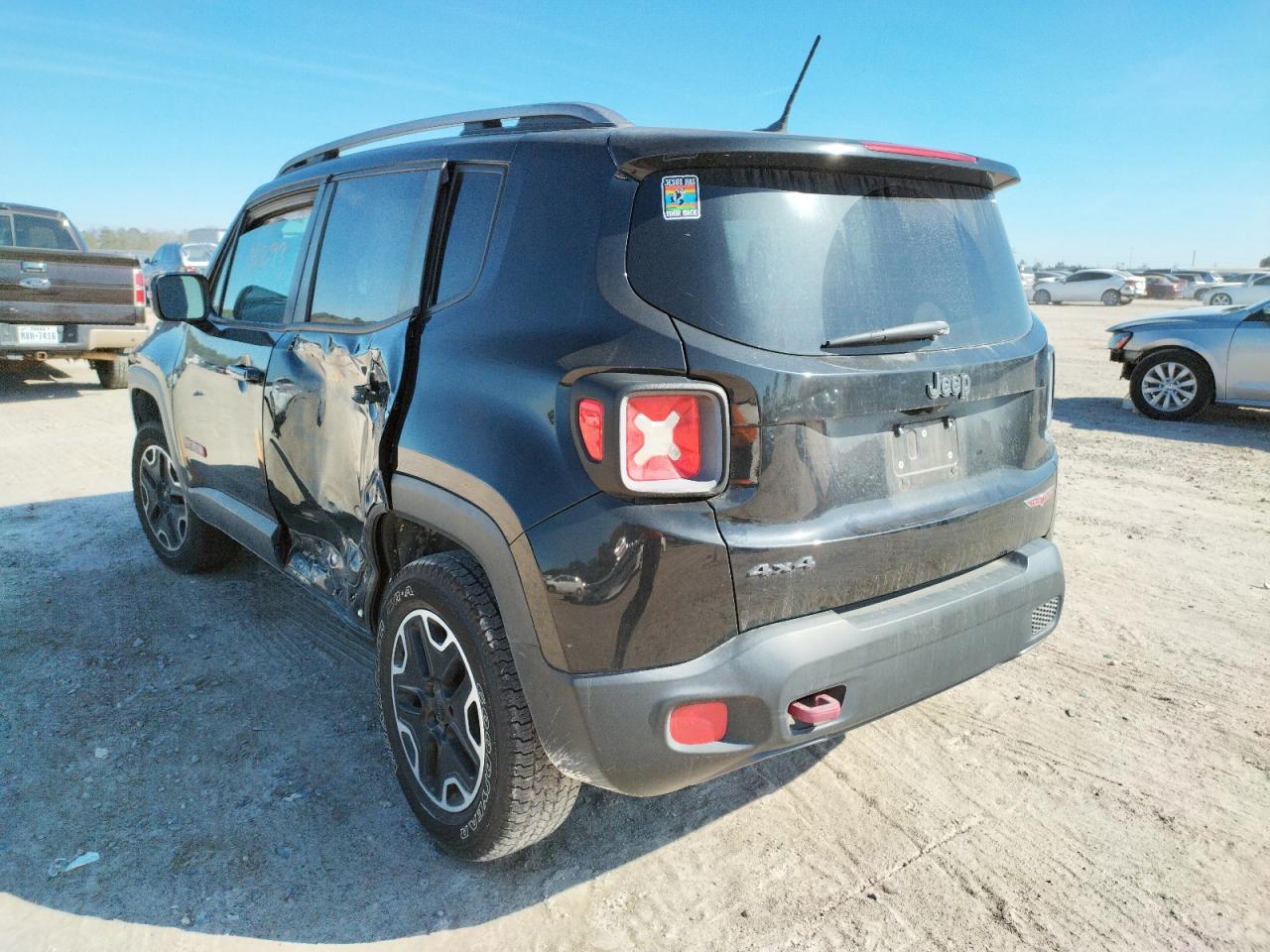 Photo 3 from auction – 2015 JEEP RENEGADE T with VIN ZACCJBCT4FPB21015