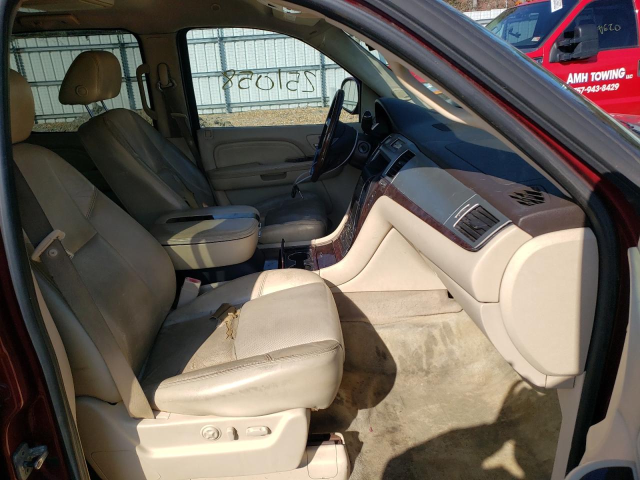 Photo 5 from auction – 2007 CADILLAC ESCALADE E with VIN 1GYFK66897R418853