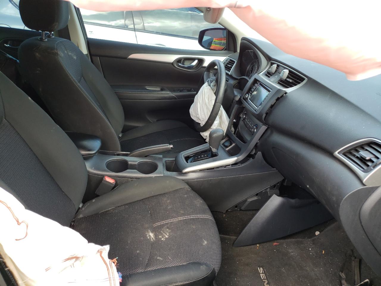 Photo 5 from auction – 2018 NISSAN SENTRA S with VIN 3N1AB7AP1JY229946