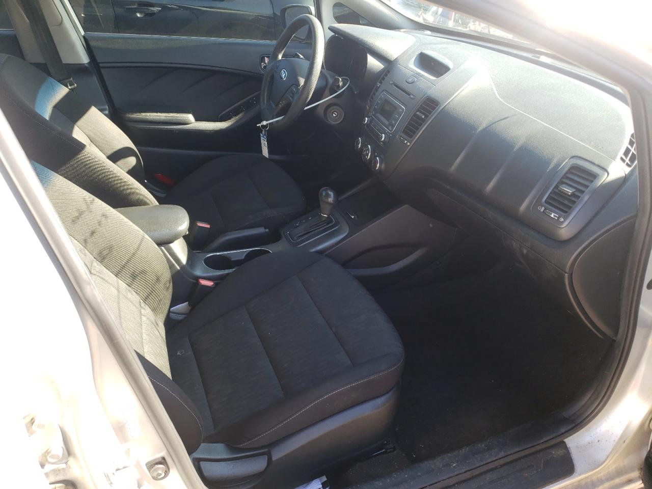 Photo 5 from auction – 2014 KIA FORTE LX with VIN KNAFK4A63E5149055