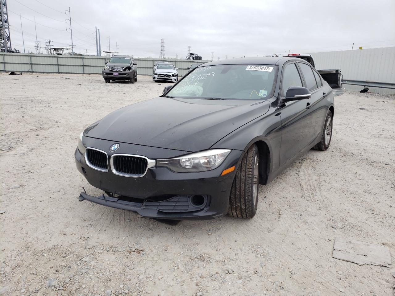 Photo 2 from auction – 2015 BMW 320 I with VIN WBA3B1G54FNT03564