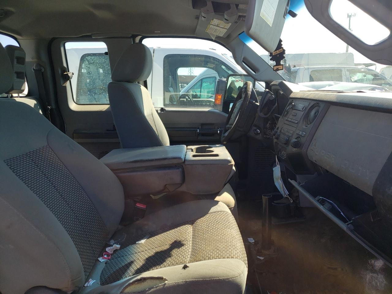 Photo 5 from auction – 2012 FORD F350 SUPER with VIN 1FD8X3FTXCEB41730