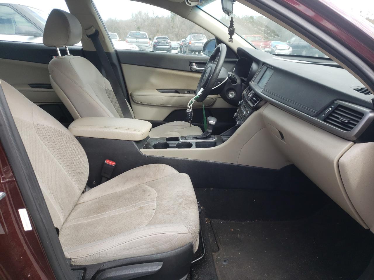 Photo 5 from auction – 2018 KIA OPTIMA LX with VIN 5XXGT4L30JG258327