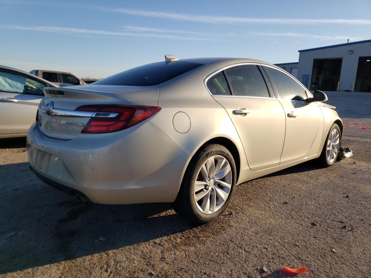 Photo 4 from auction – 2016 BUICK REGAL PREM with VIN 2G4GS5GX9G9202274