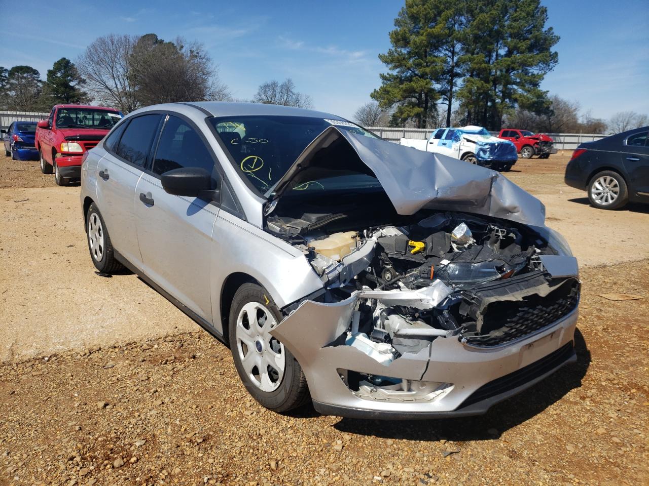 FORD FOCUS S 2016 with VIN 1FADP3E28GL305723 - Photo from auction