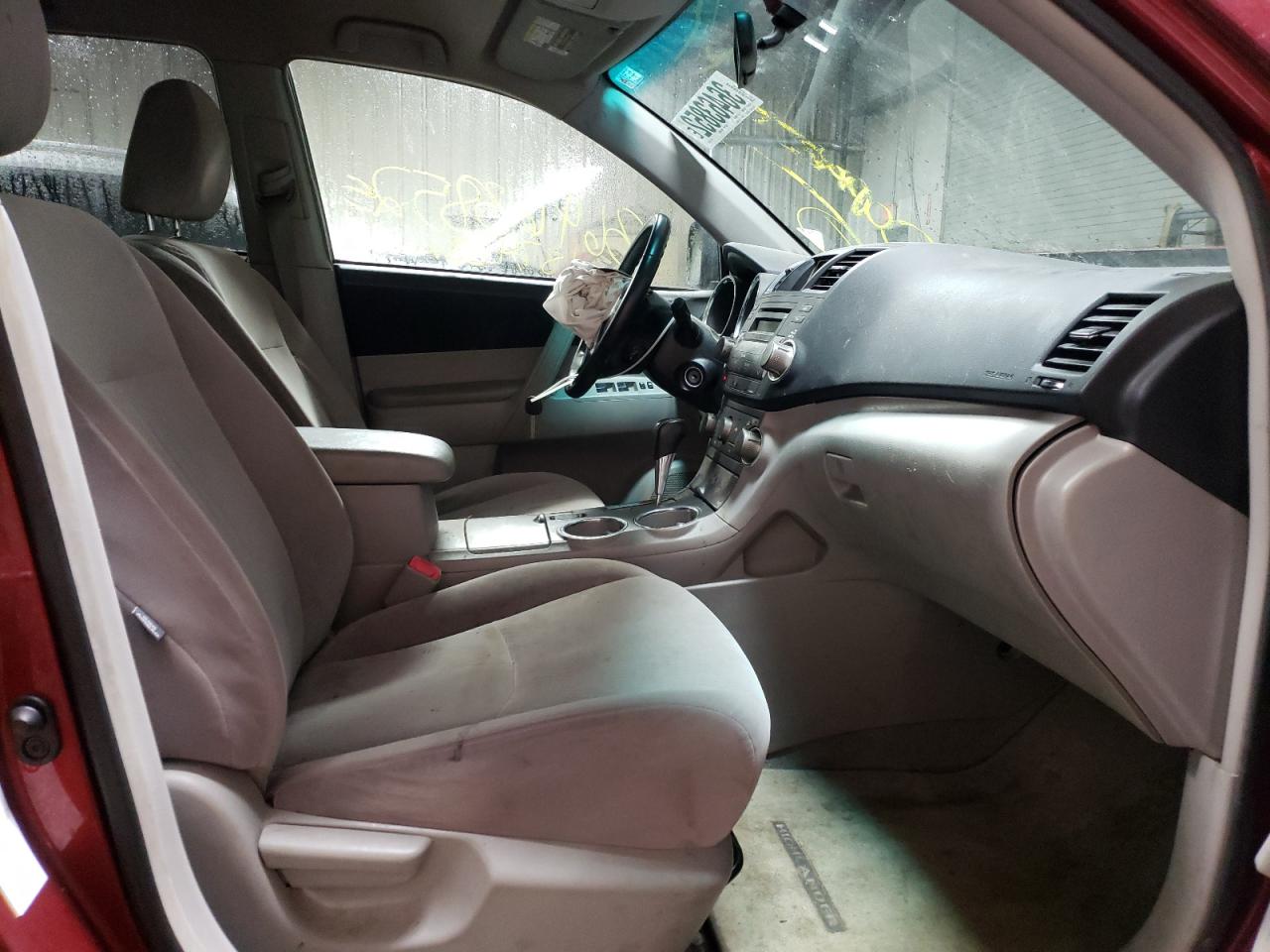 Photo 5 from auction – 2010 TOYOTA HIGHLANDER with VIN JTEZA3EH9A2010614