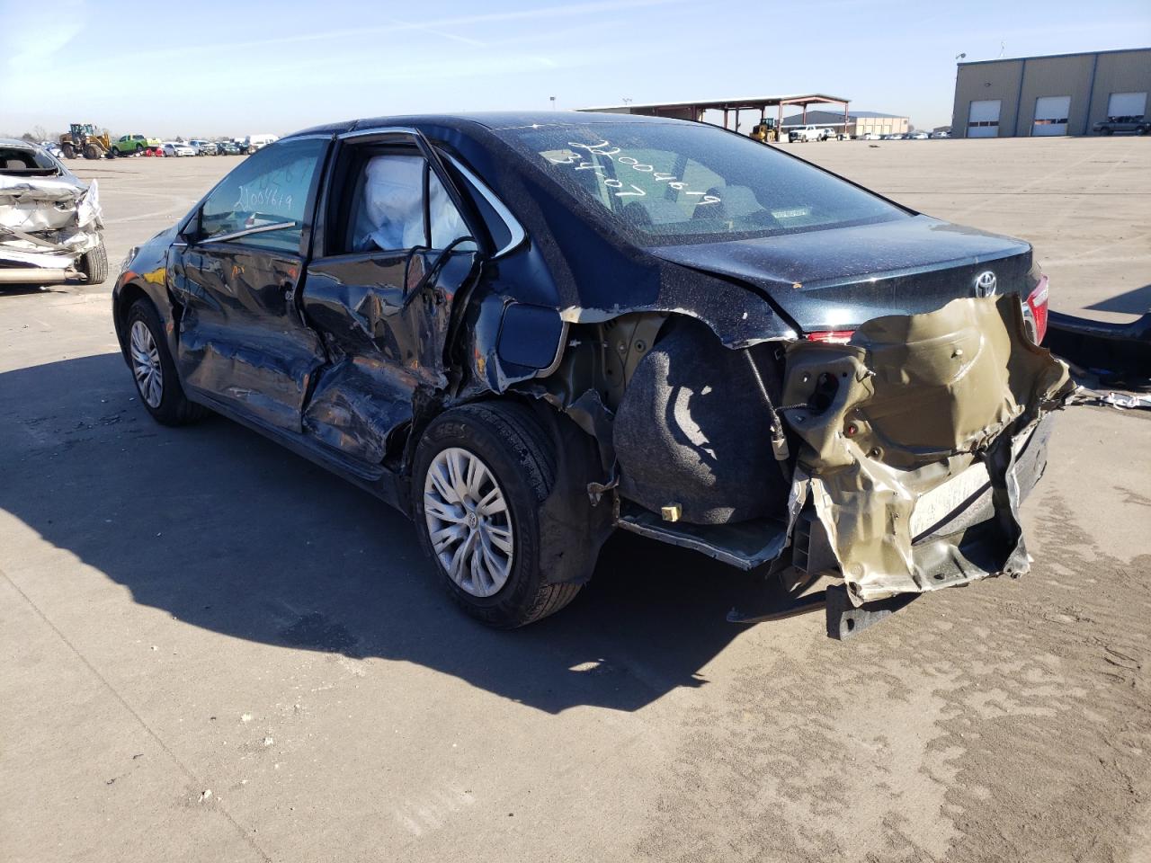 Photo 3 from auction – 2016 TOYOTA CAMRY LE with VIN 4T4BF1FK6GR528362