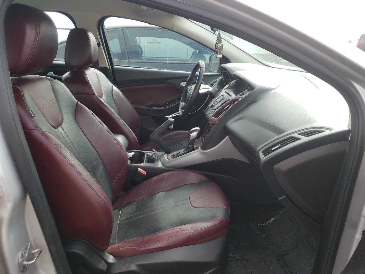 Photo 5 from auction – 2014 FORD FOCUS SE with VIN 1FADP3F27EL302792
