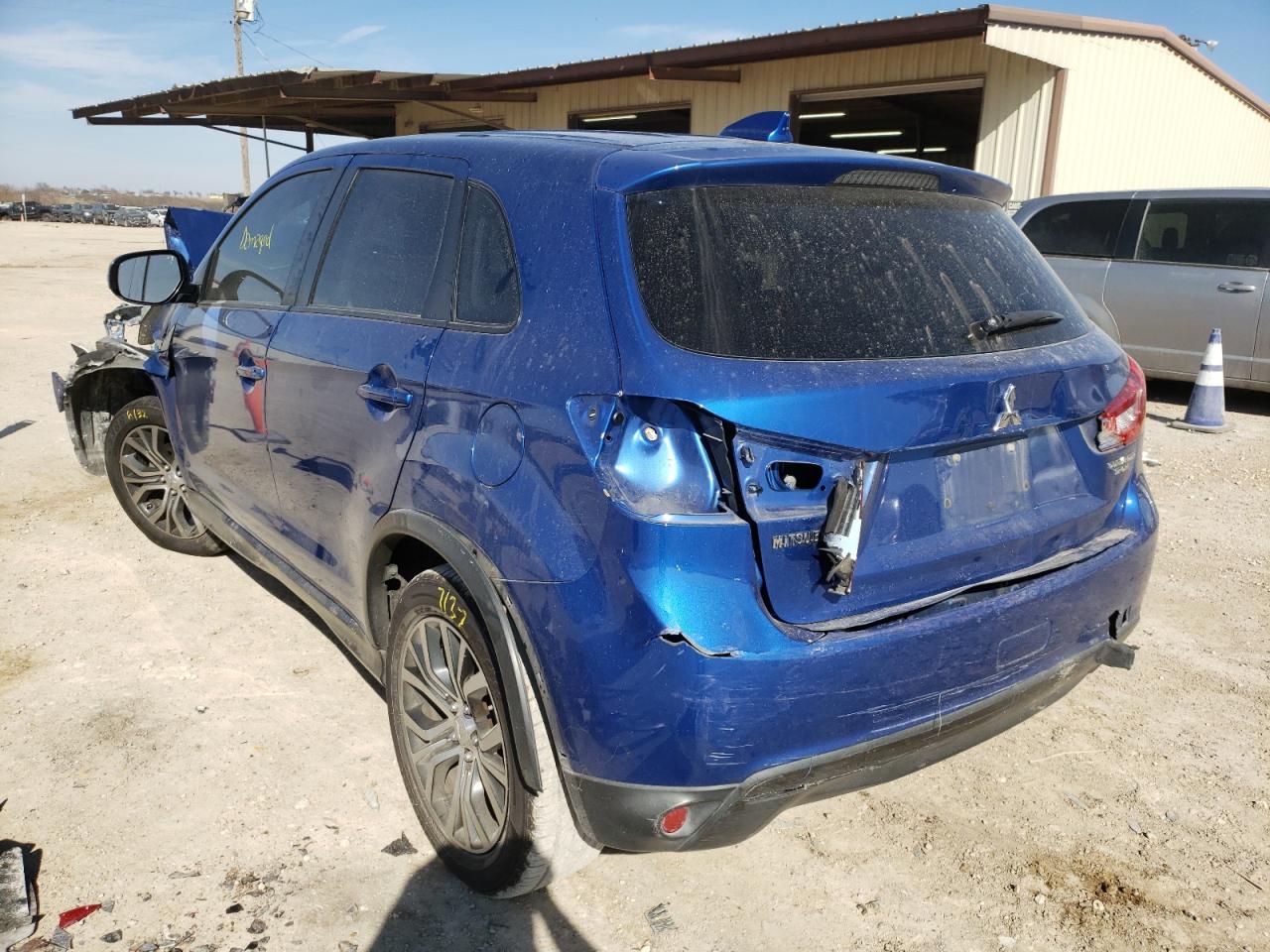 Photo 3 from auction – 2017 MITSUBISHI OUTLANDER with VIN JA4AP3AU9HZ042543