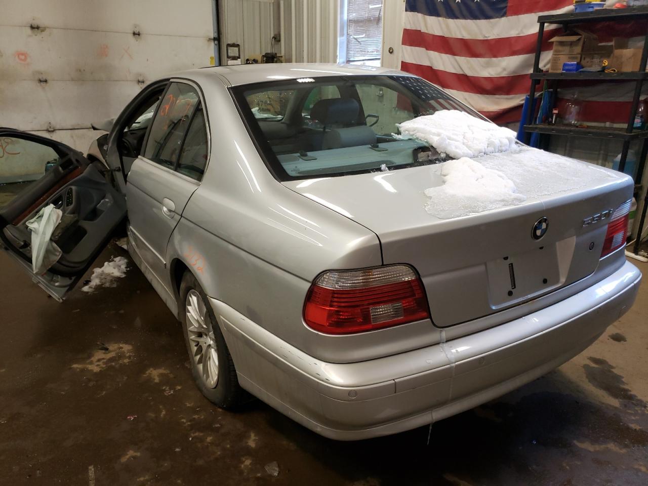 Photo 3 from auction – 2001 BMW 530 I AUTO with VIN WBADT63471CF12154