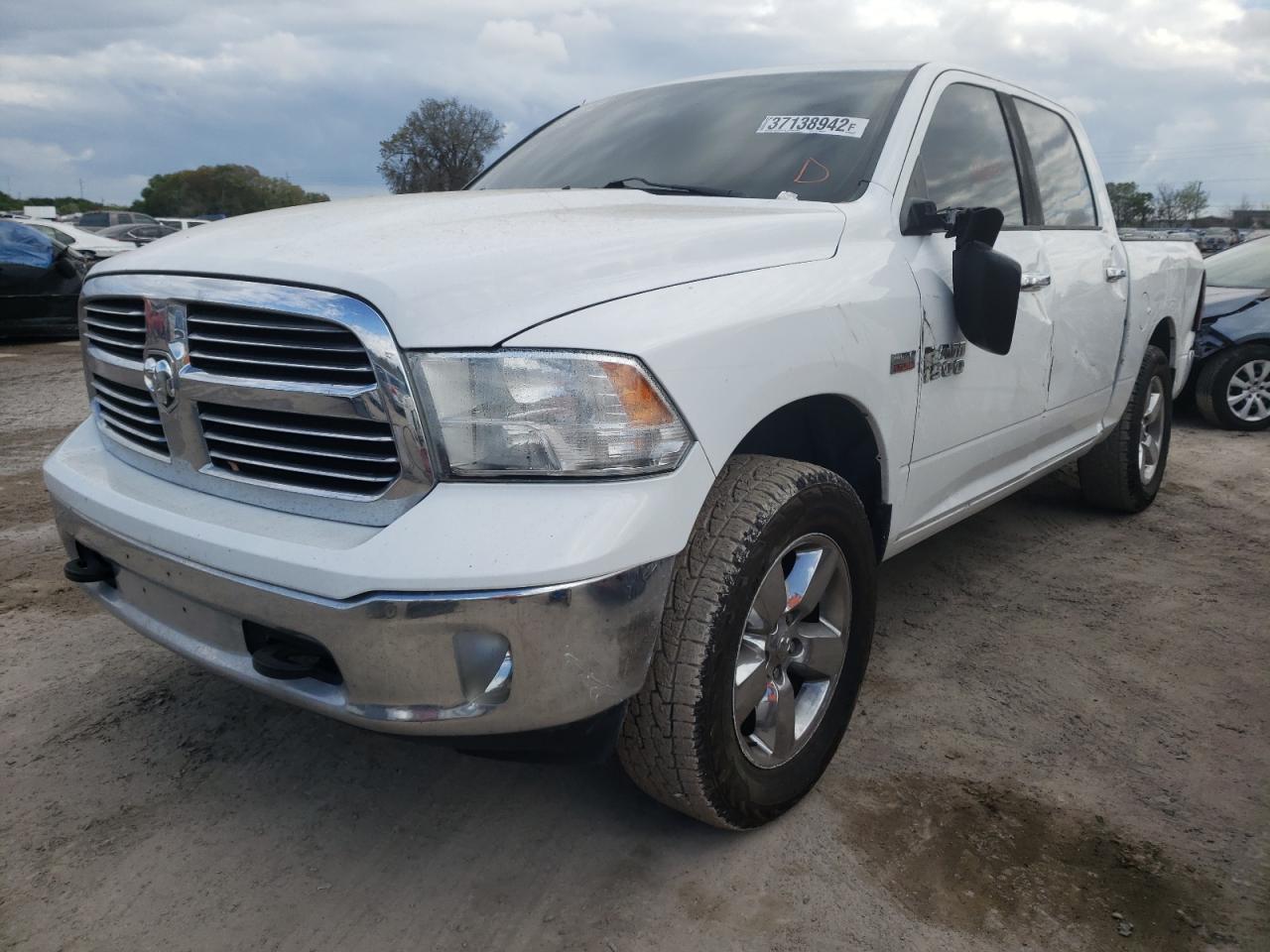 Photo 2 from auction – 2014 RAM 1500 SLT with VIN 1C6RR7LT9ES427885