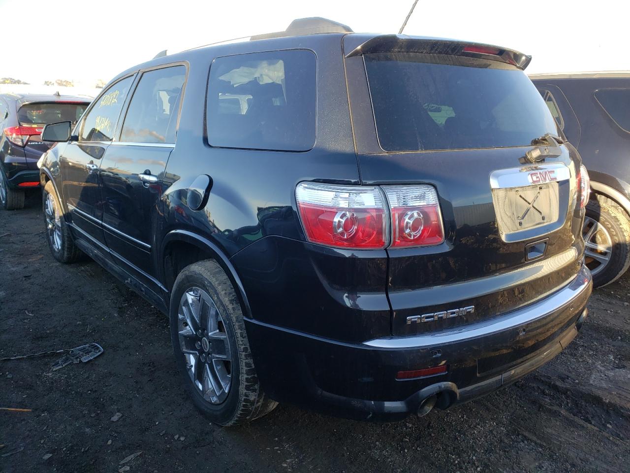 Photo 3 from auction – 2011 GMC ACADIA DEN with VIN 1GKKRTED5BJ380188