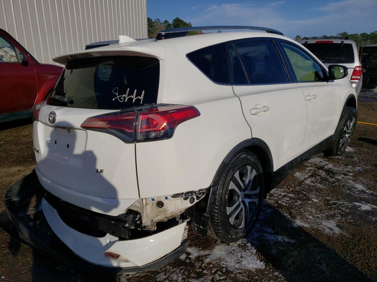 Photo 4 from auction – 2017 TOYOTA RAV4 LE with VIN JTMZFREV1HJ714613