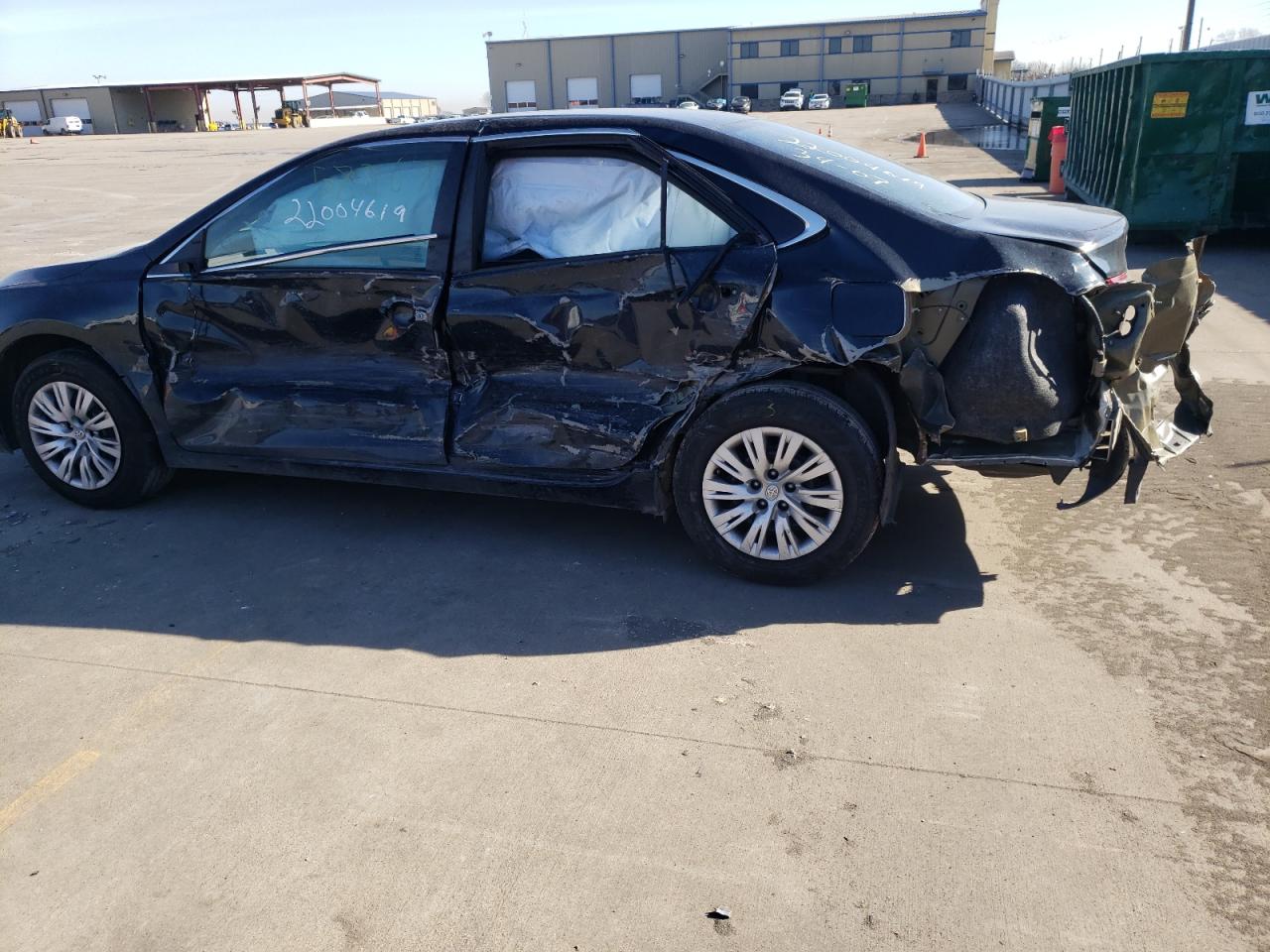 Photo 9 from auction – 2016 TOYOTA CAMRY LE with VIN 4T4BF1FK6GR528362