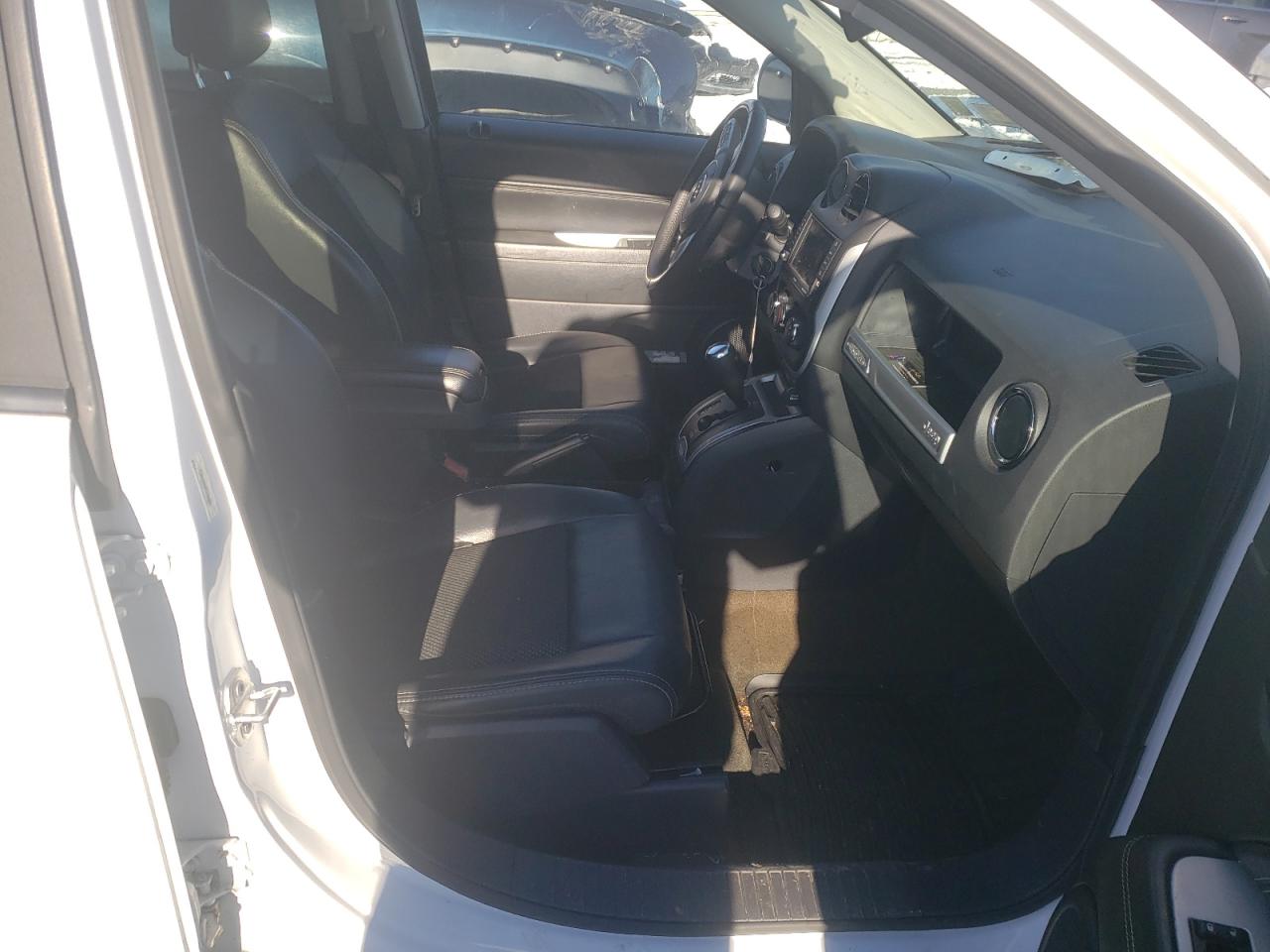 Photo 5 from auction – 2017 JEEP COMPASS LA with VIN 1C4NJDEB3HD112963